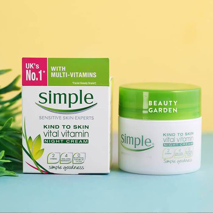 Kem Dưỡng Ban Đêm Simple Kind To Skin Vital Vitamin Night Cream 50ml