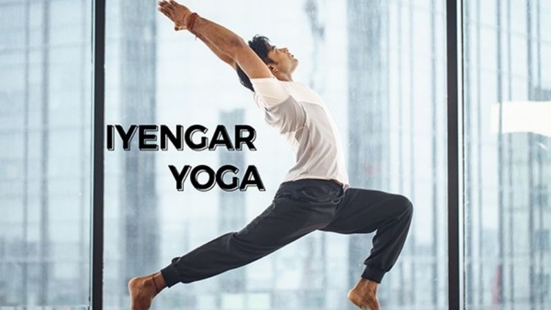 Bộ môn Iyengar Yoga cho nam