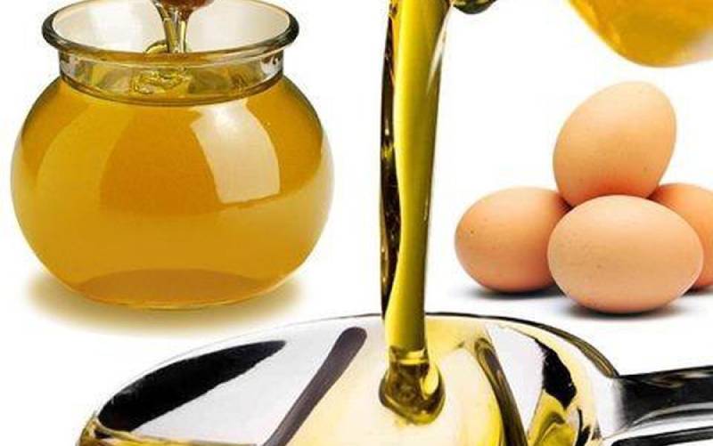Ủ tóc bằng trứng gà, mật ong và dầu olive