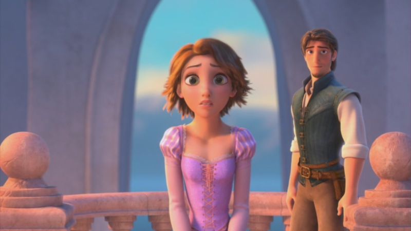 Rapunzel trở về bên bố mẹ và sống hạnh phúc với Flynn