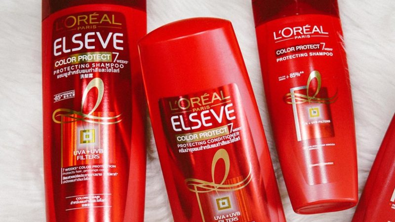 Về bao bì, thiết kế của dầu gội L'Oréal Elseve giữ màu tóc nhuộm